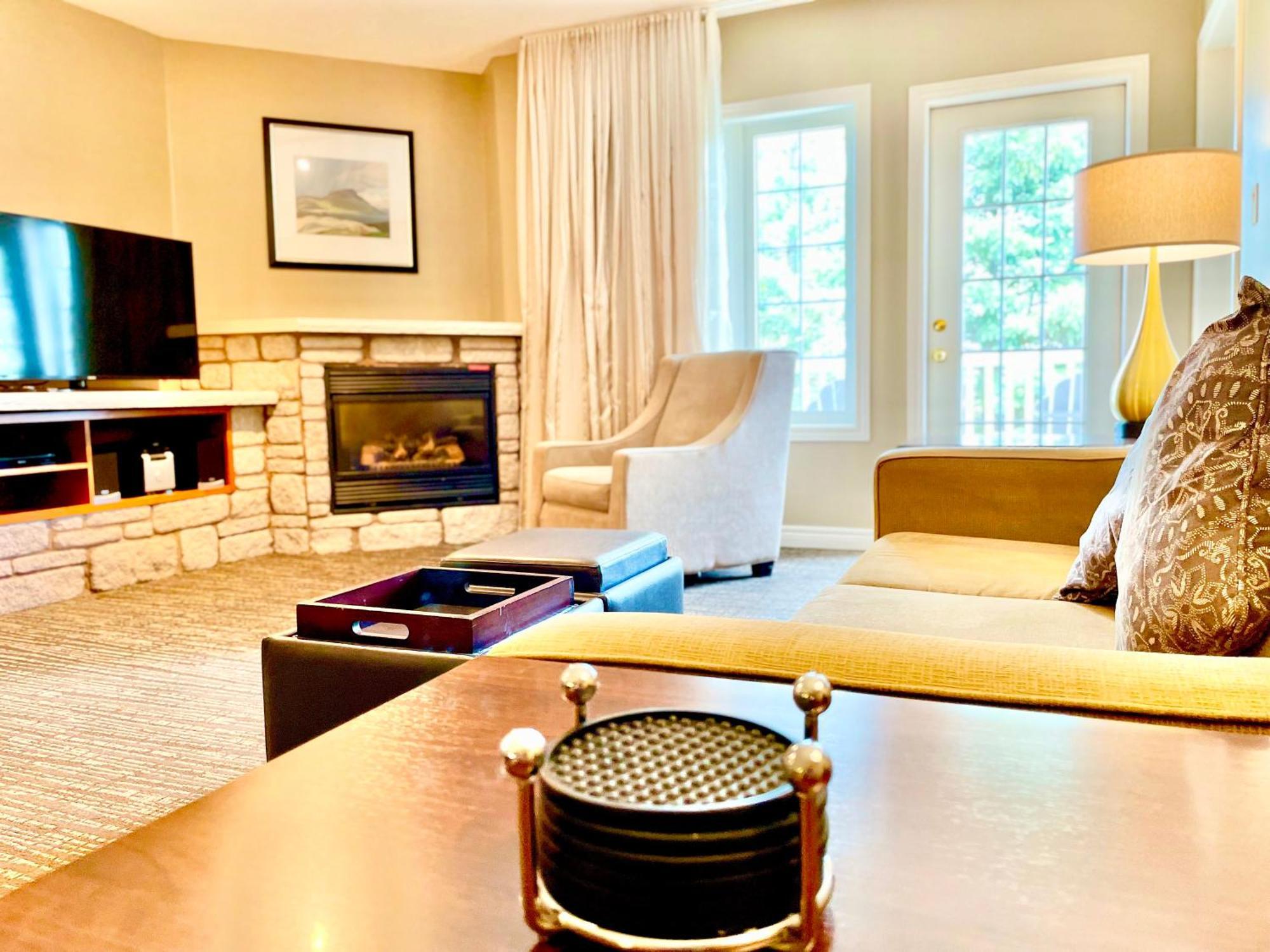 Hillside Haven: Carriage Club Resort Retreat Edgar Exteriér fotografie