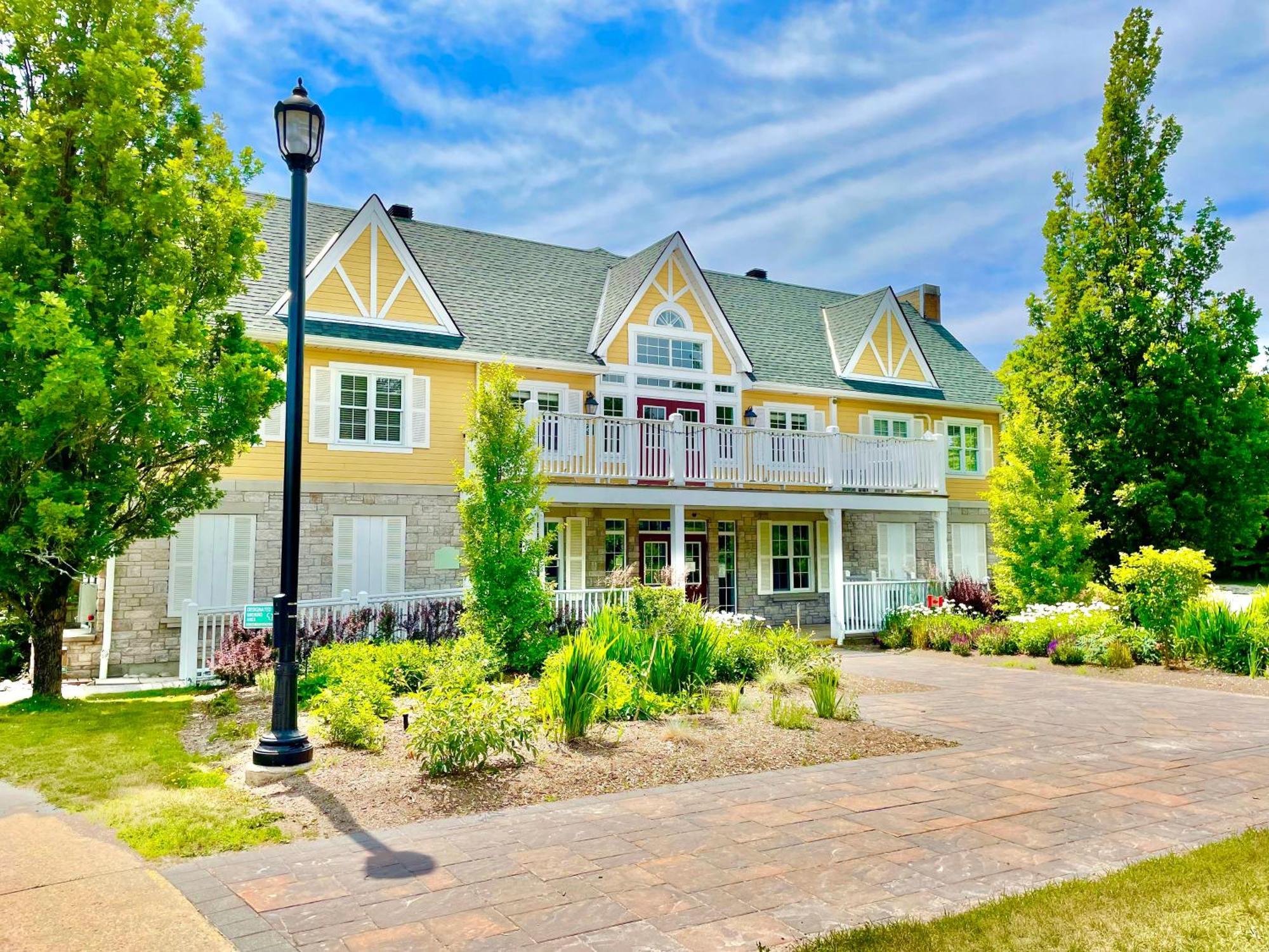 Hillside Haven: Carriage Club Resort Retreat Edgar Exteriér fotografie
