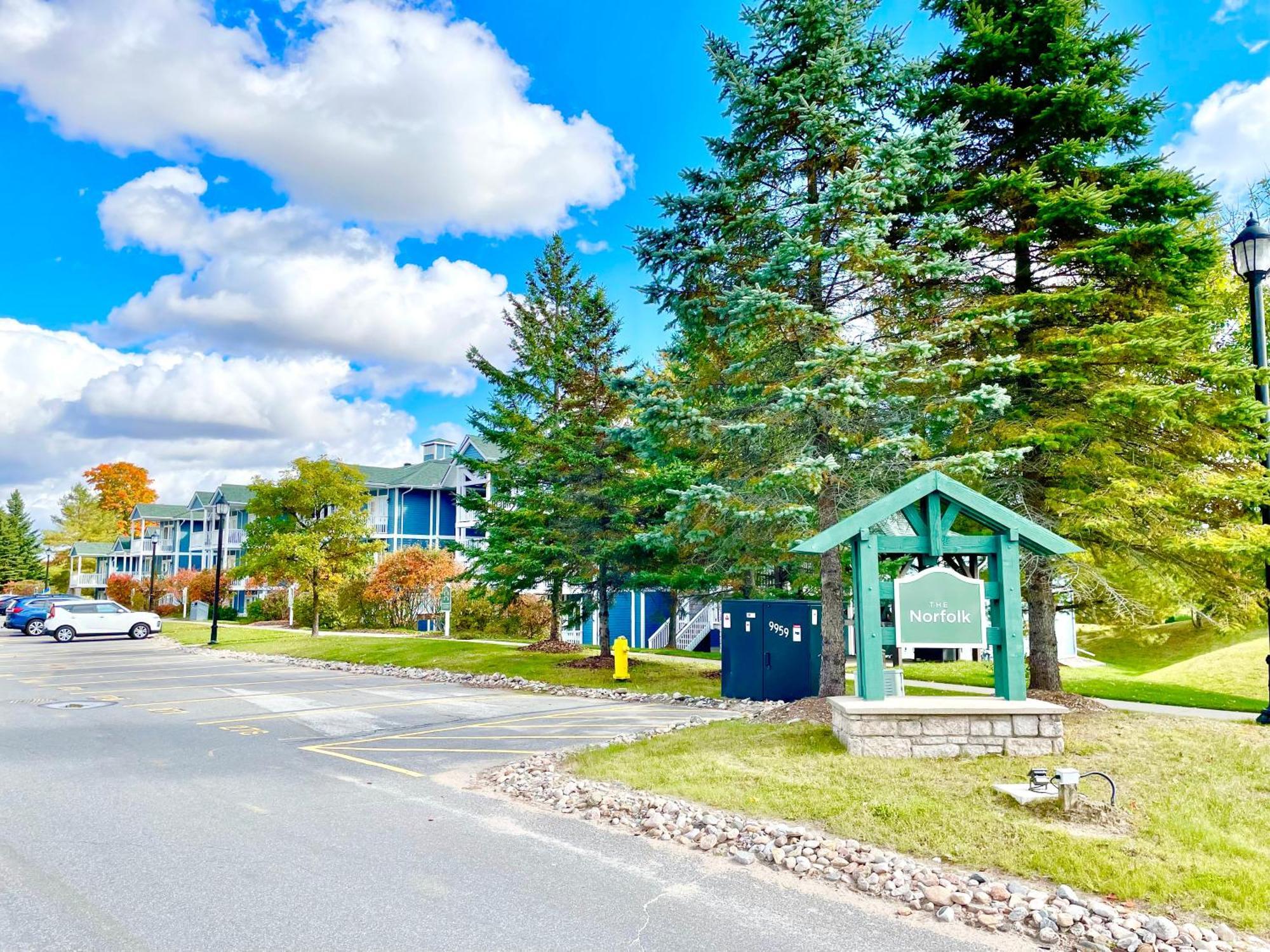 Hillside Haven: Carriage Club Resort Retreat Edgar Exteriér fotografie